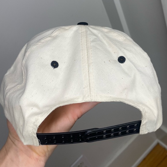 Vintage Cobra Caps Embroidered Pheasant Design Cap - Black and White - Picture 4 of 6